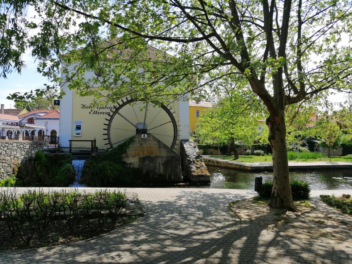 Panoráma apartman Tapolca Esterno foto